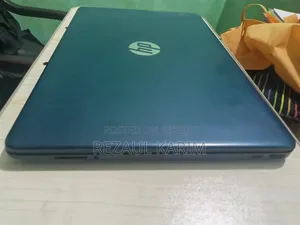 Laptop HP 15 8GB AMD Ryzen SSHD+SSD 256GB