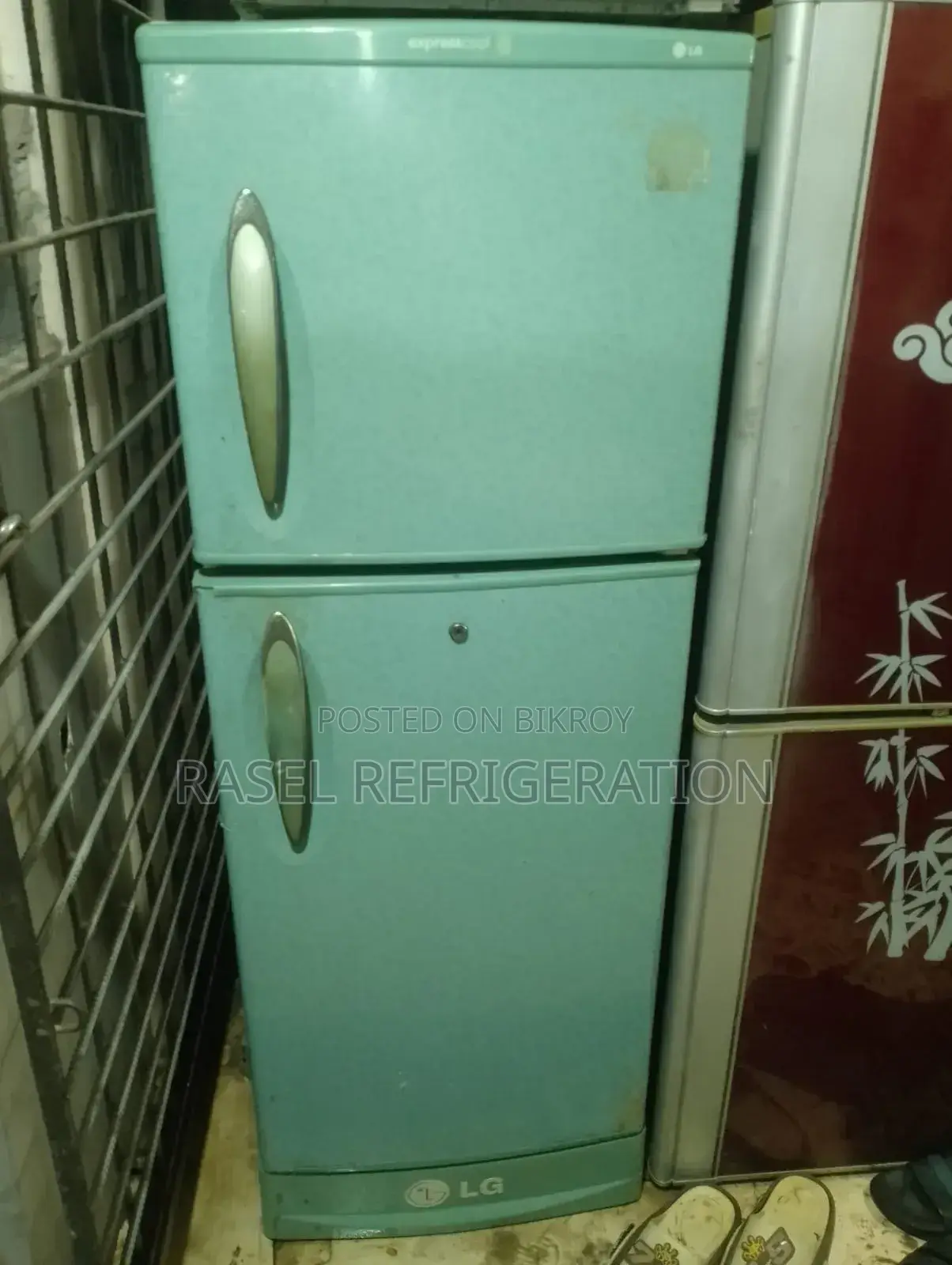 12.5 Cubic Feet LG Non-Frost refrigerator. 15 days replacement warranty.