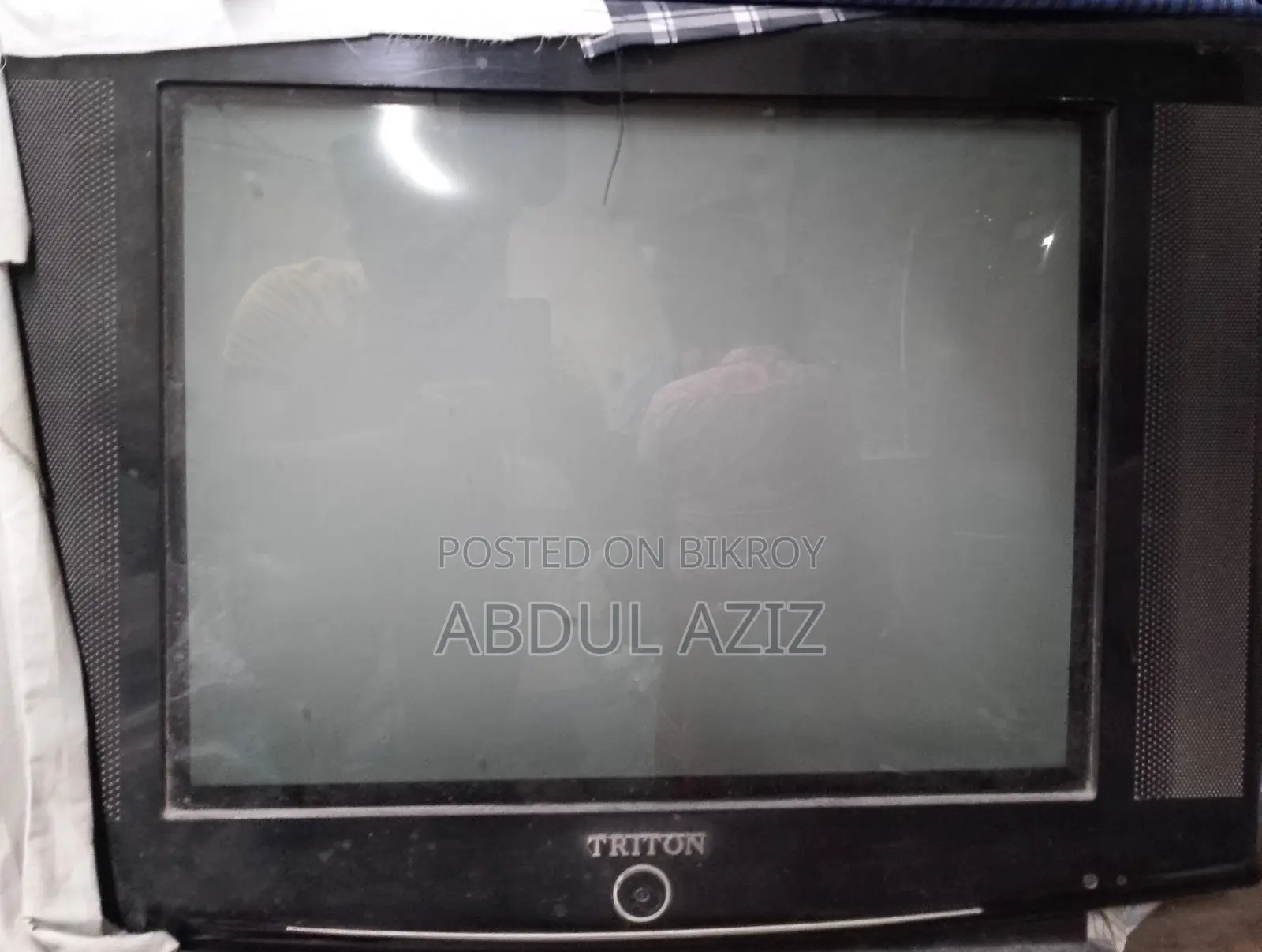 Triton 21" Colour Television