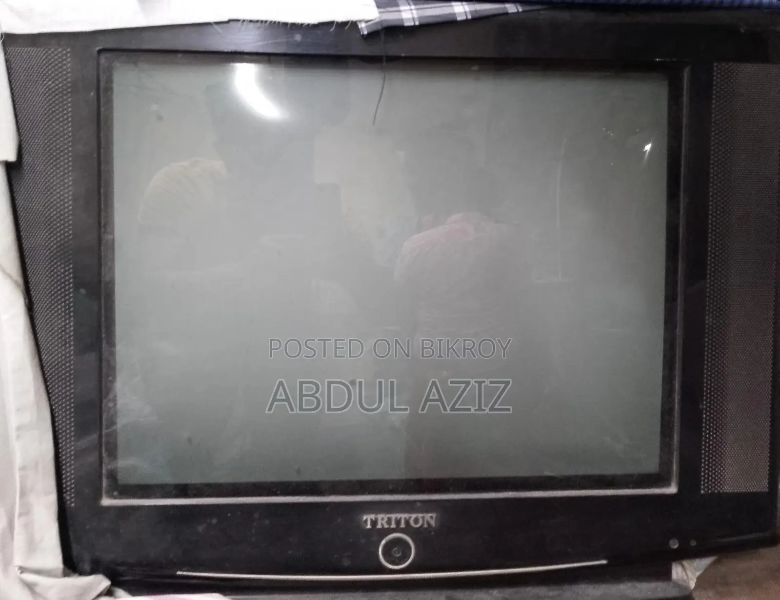 Triton 21" Colour Television