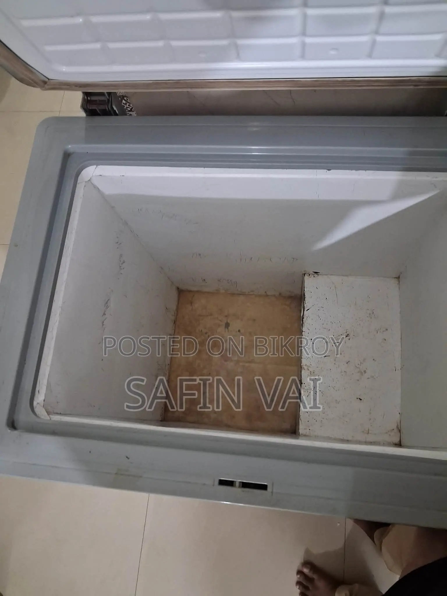 Walton Deep Fridge (Used)