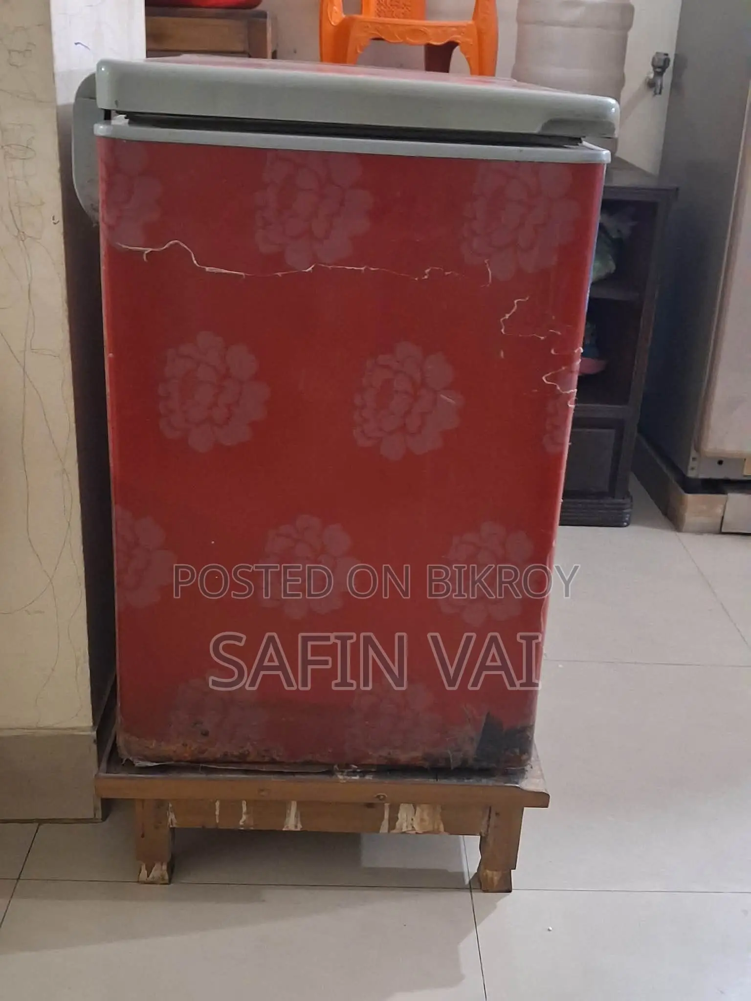 Walton Deep Fridge (Used)