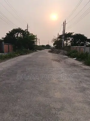 5 Katha Park South Facing Sector-16/D