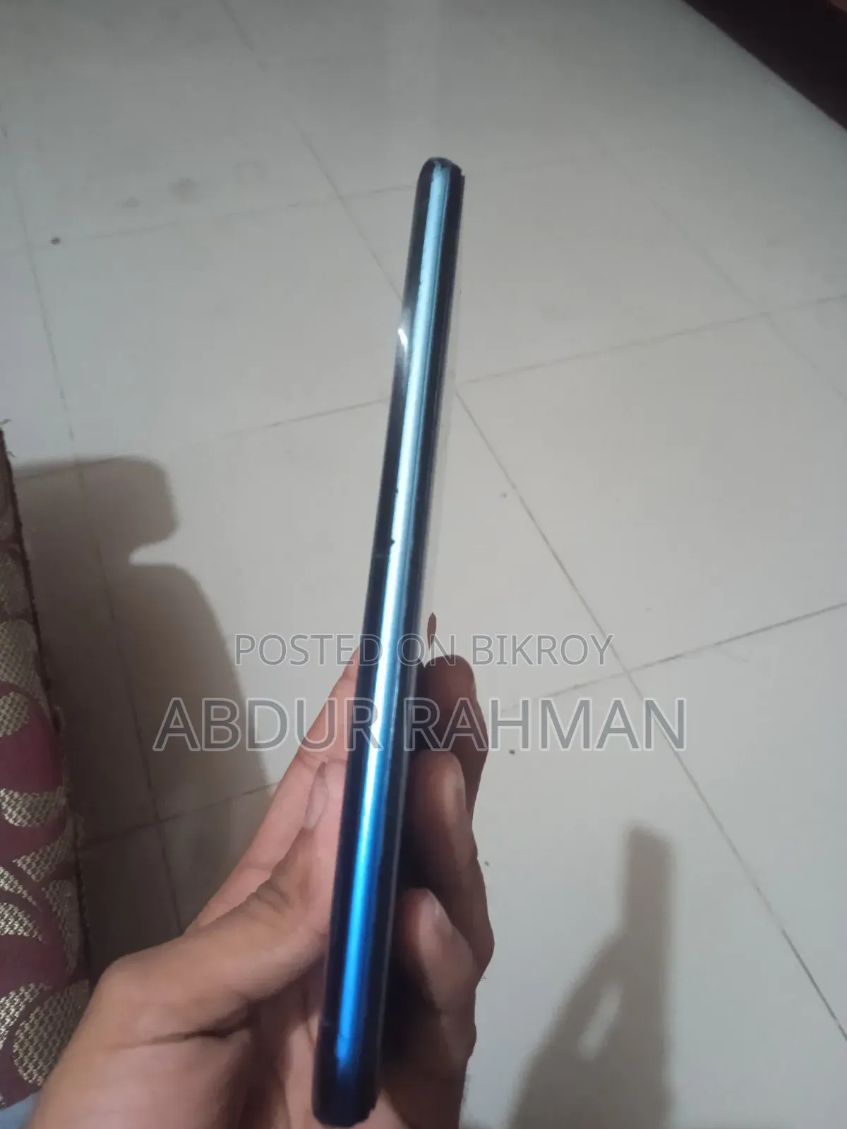 Vivo Y53s 128 GB Blue