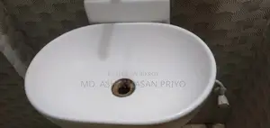 টয়লেট বেসিন