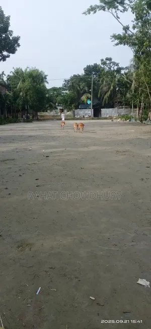 জরুরী ভিত্তিতে জমি বিক্রয় করা হবে।