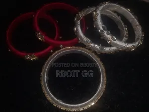 বিলাসবহুল চুড়ি
