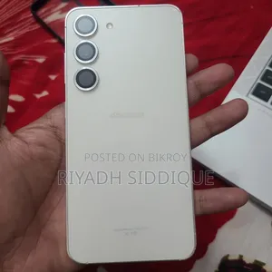 স্যামসাং গ্যালাক্সি এস২৩ ১২৮ জিবি হোয়াইট