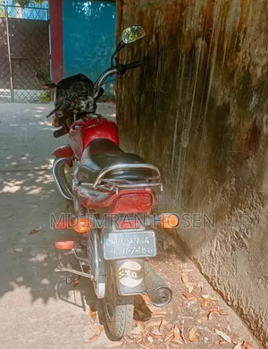 Bajaj CT 100 2012 Red