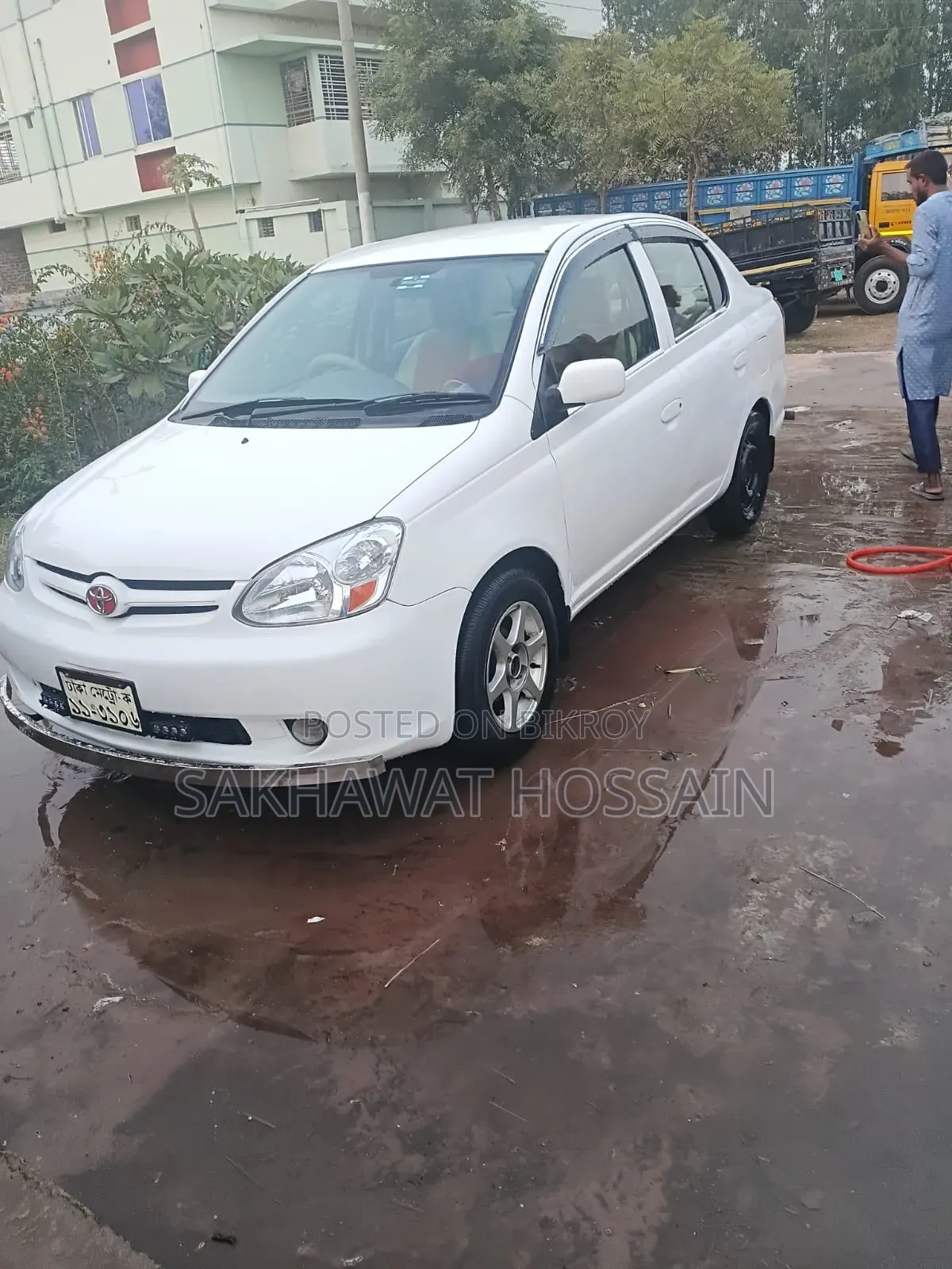 টয়োটা প্ল্যাটজ ২০০৫ পার্ল