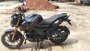 Hero Xtreme 160R 4V 2025 Black