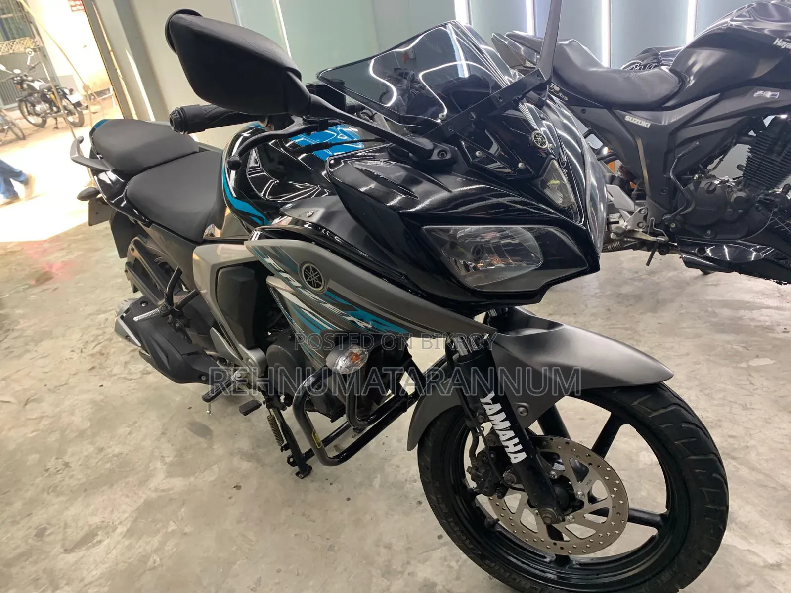 Yamaha 2017 Blue