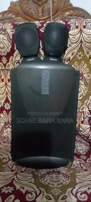 একটি কম্পিউটার বক্স বিক্রয়