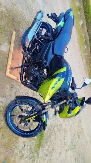 TVS Apache RTR 160 2V 2017 Blue