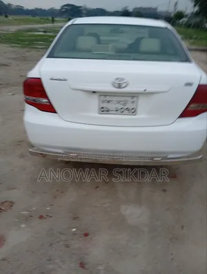 Toyota Axio 2010 White