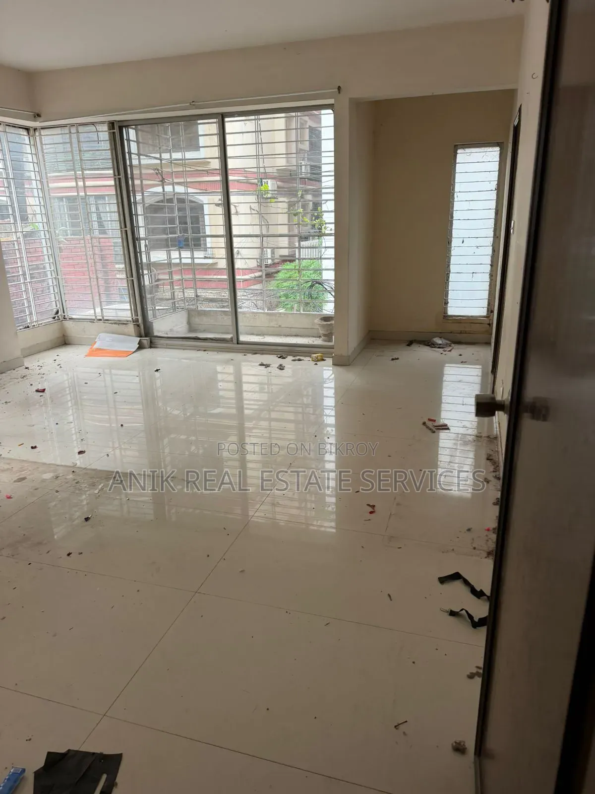 গুলশানে ৩ বেডরুমের অ্যাপার্টমেন্ট বিক্রয়