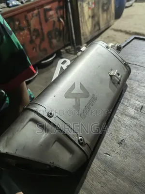 Motorcycle exhaust muffler