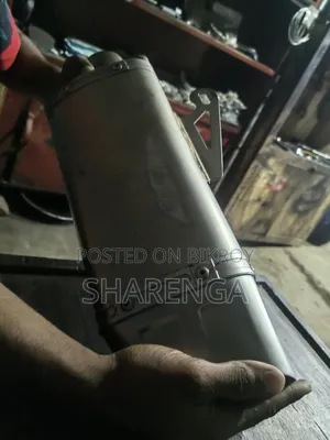 Motorcycle exhaust muffler