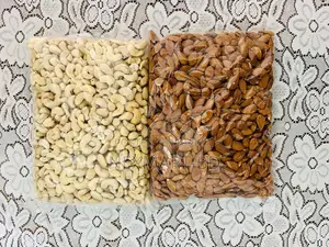 ১ কেজি আমন্ড ও কাজু বাদাম কম্বো (৫০০ গ্রাম + ৫০০ গ্রাম) | Nexmart-Bd