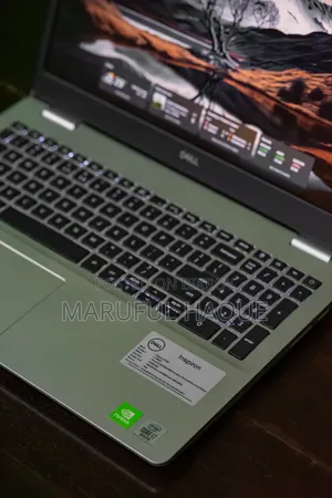 Laptop Dell Inspiron 15 5579 16GB Intel Core I7 SSD 512GB