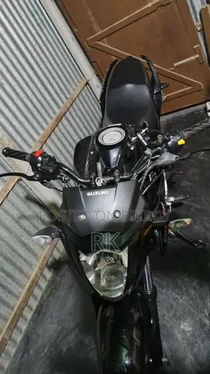Suzuki 250 2024 Black