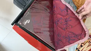 আমদানি করা বাচ্চাদের কার বেড ম্যাট্রেস ও তোশক সহ | চমৎকার কন্ডিশন