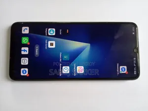 Oppo A18 128 GB Blue