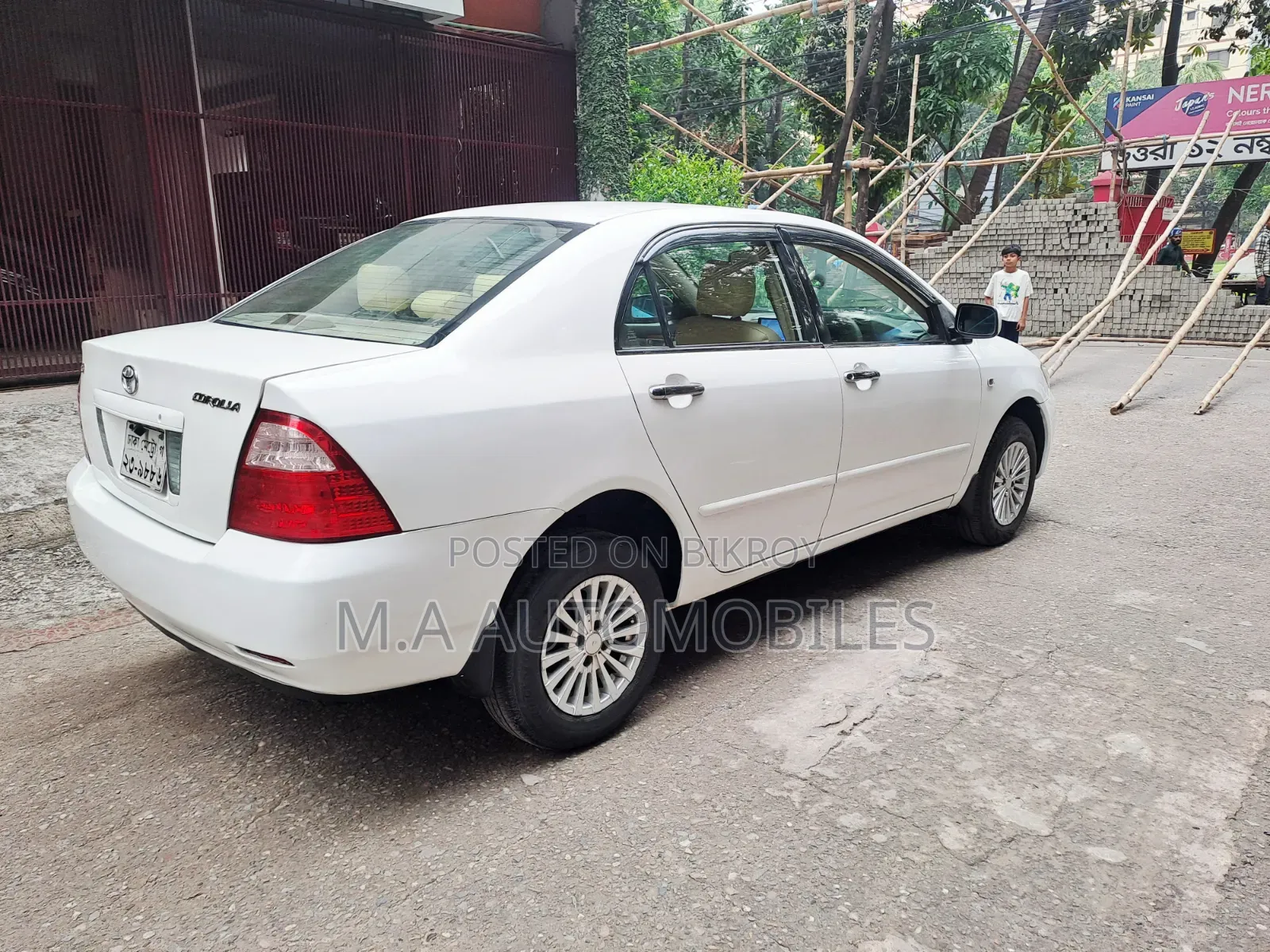 Toyota Corolla 2005 White