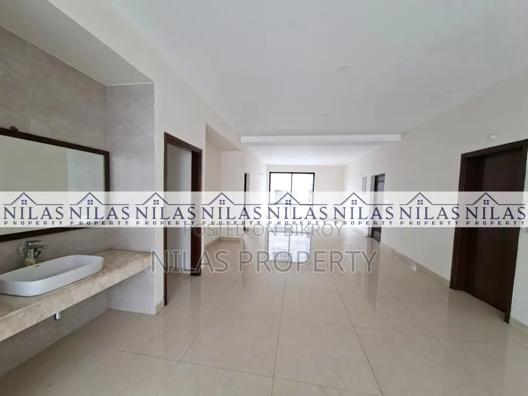 4bdrm Apartment in Banani for Sale