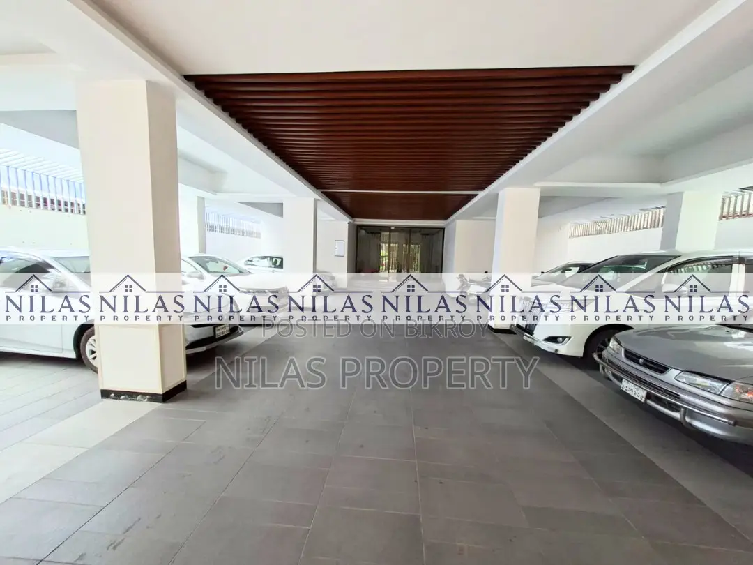 4bdrm Apartment in Banani for Sale