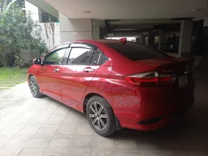 Honda Grace 1.5 Hybrid AWD 2017 Red