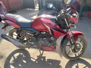 TVS Apache RTR 160 2V 2016 Red