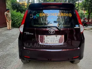 Toyota Passo Sette 2010 Maroon