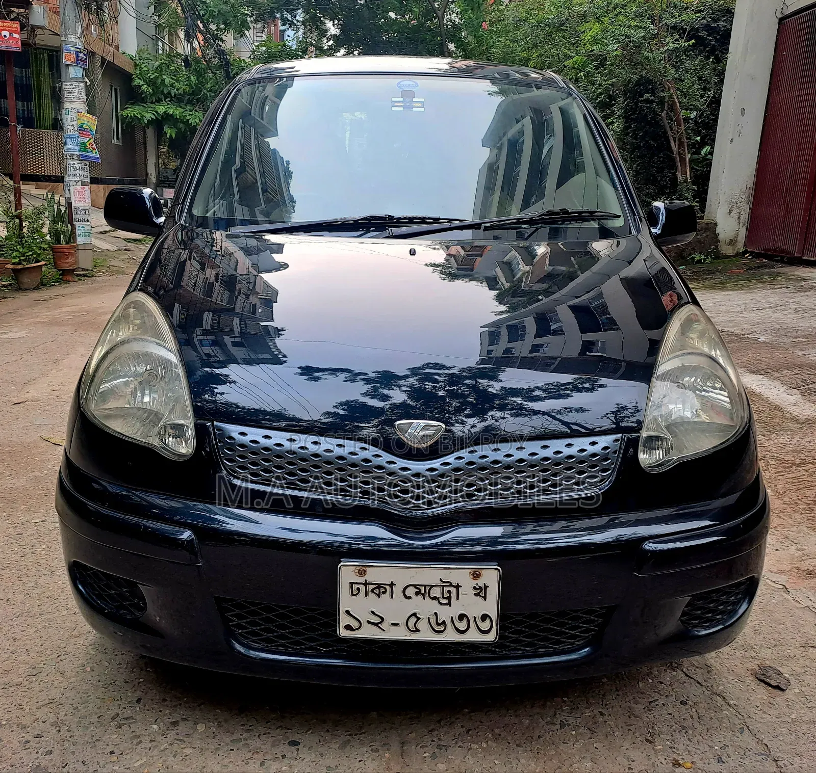 Toyota Fun Cargo 2004