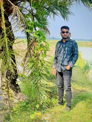 চাকরি খুজছি