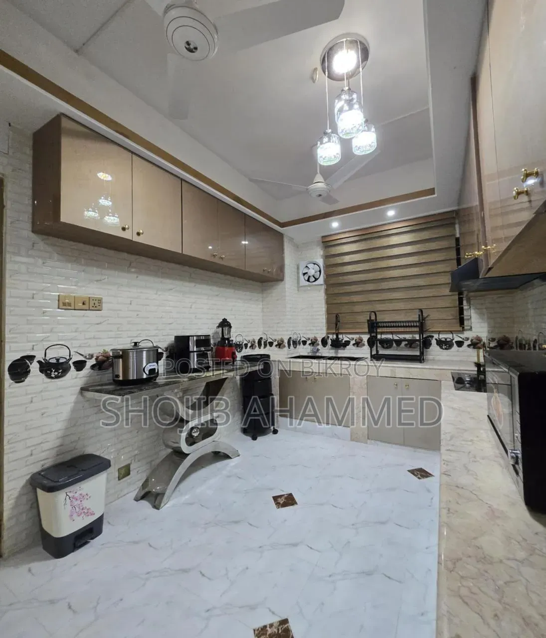 Furnished 4bdrm Apartment in Keari Taj, Dhanmondi for Sale