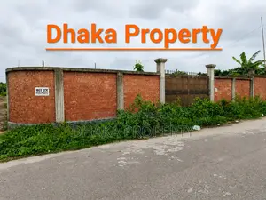 60ft Rd 3 Katha Lake View Sector-17/J.