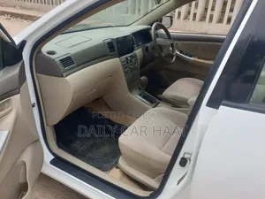 Toyota Corolla 2006 White