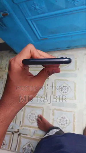 Apple iPhone XR 64 GB Black