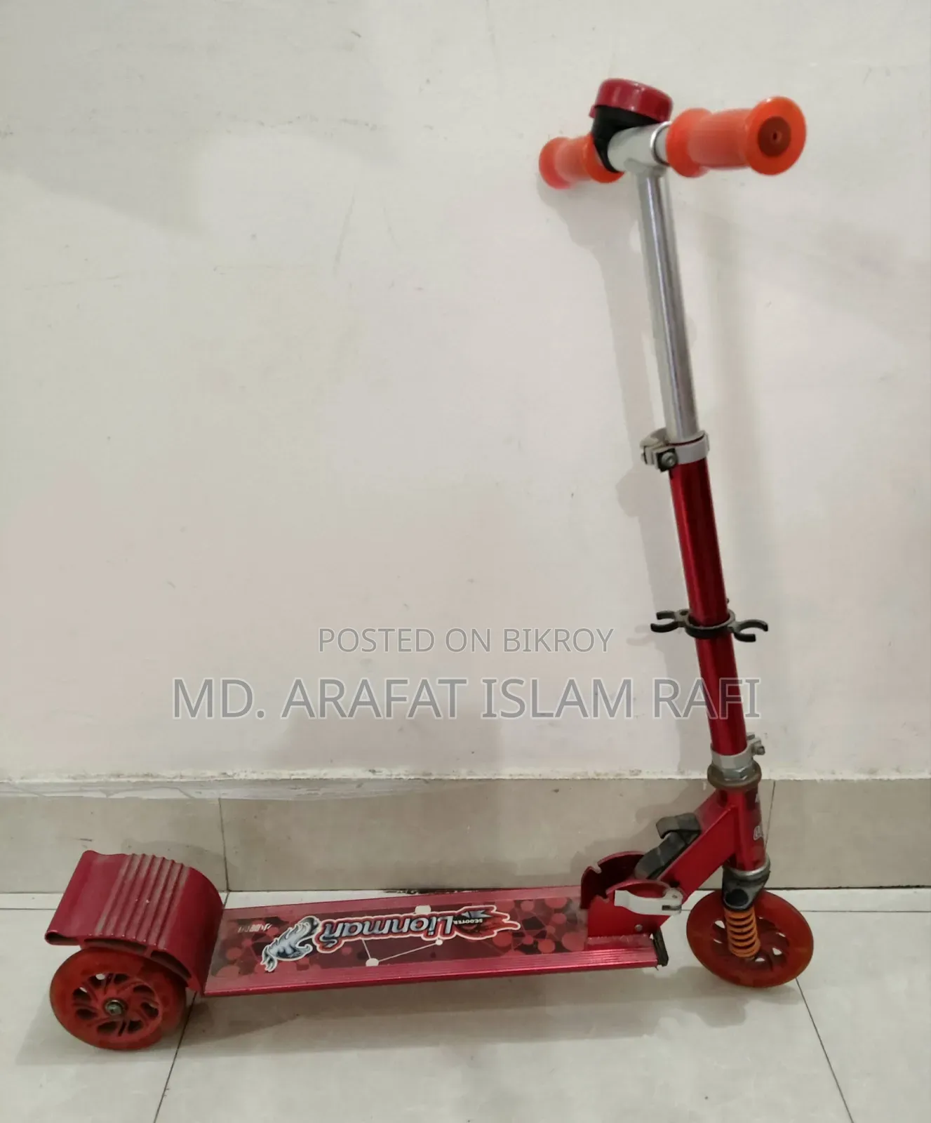 Lionman Lighting Wheel Kick Scooter for Your Kids