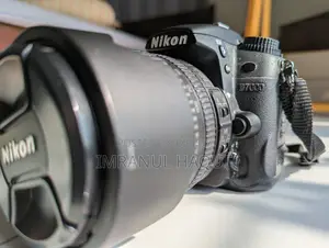 Nikon D7000 DSLR Camera With Nikkor Af-S 18-105mm F/3.5-5.6g Ed Vr