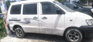Toyota Voxy 2004 White