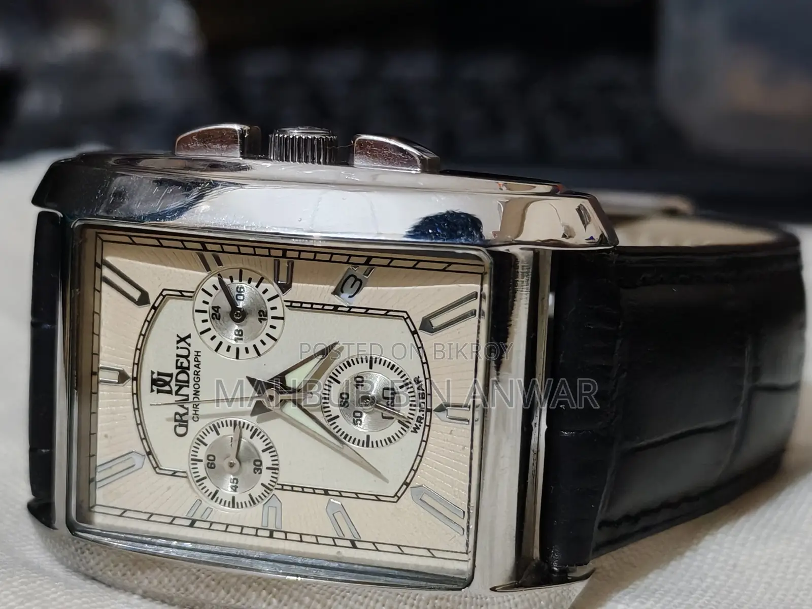 Grandeux Chronograph Watch