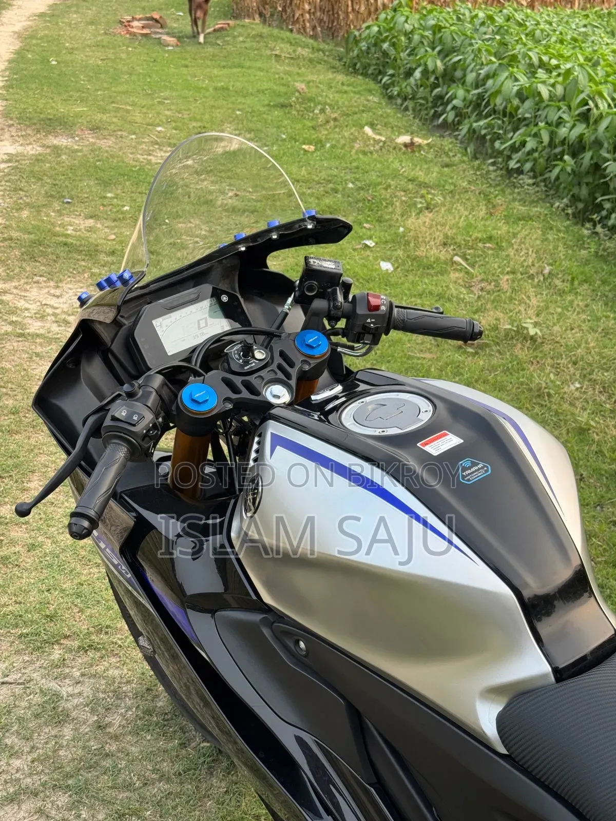 Yamaha R1 2026 Silver