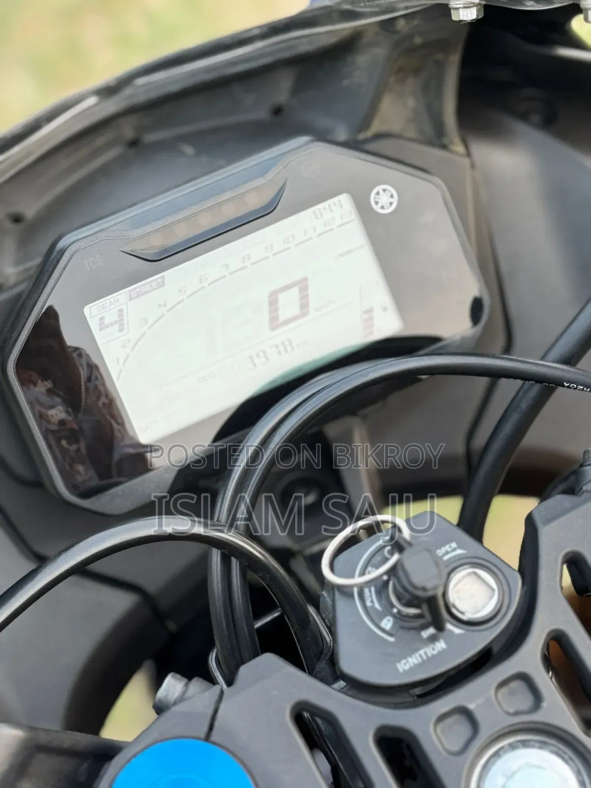 Yamaha R1 2026 Silver