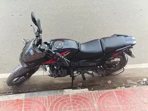Bajaj Pulsar 150 2021 Red