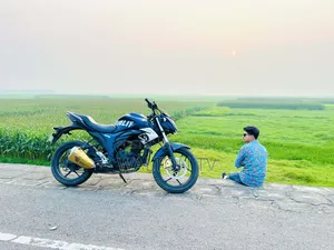 New Suzuki Gixxer Monotone 2023 Gray