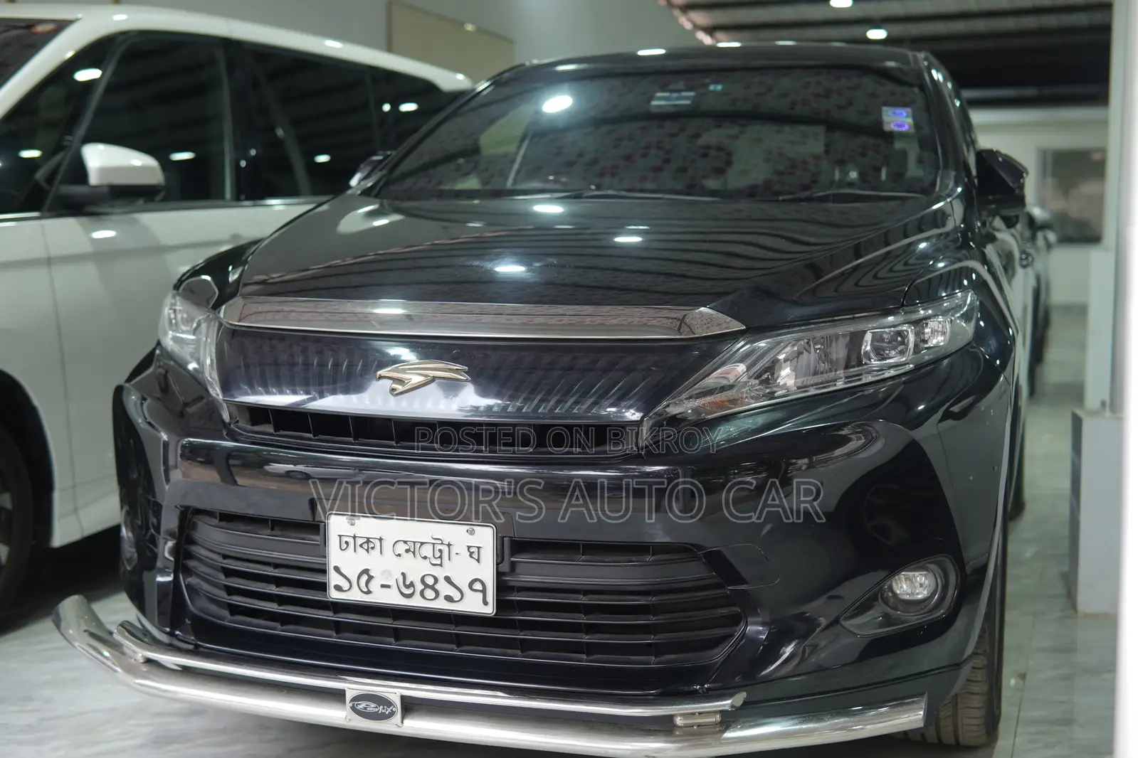 Toyota Harrier 2.0 2014 Black