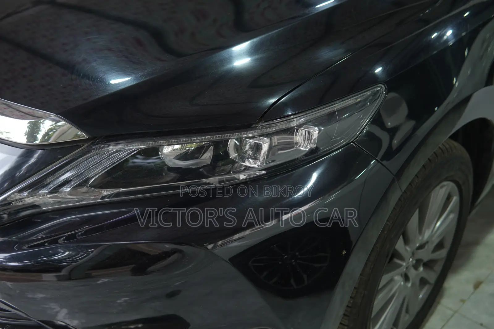 Toyota Harrier 2.0 2014 Black