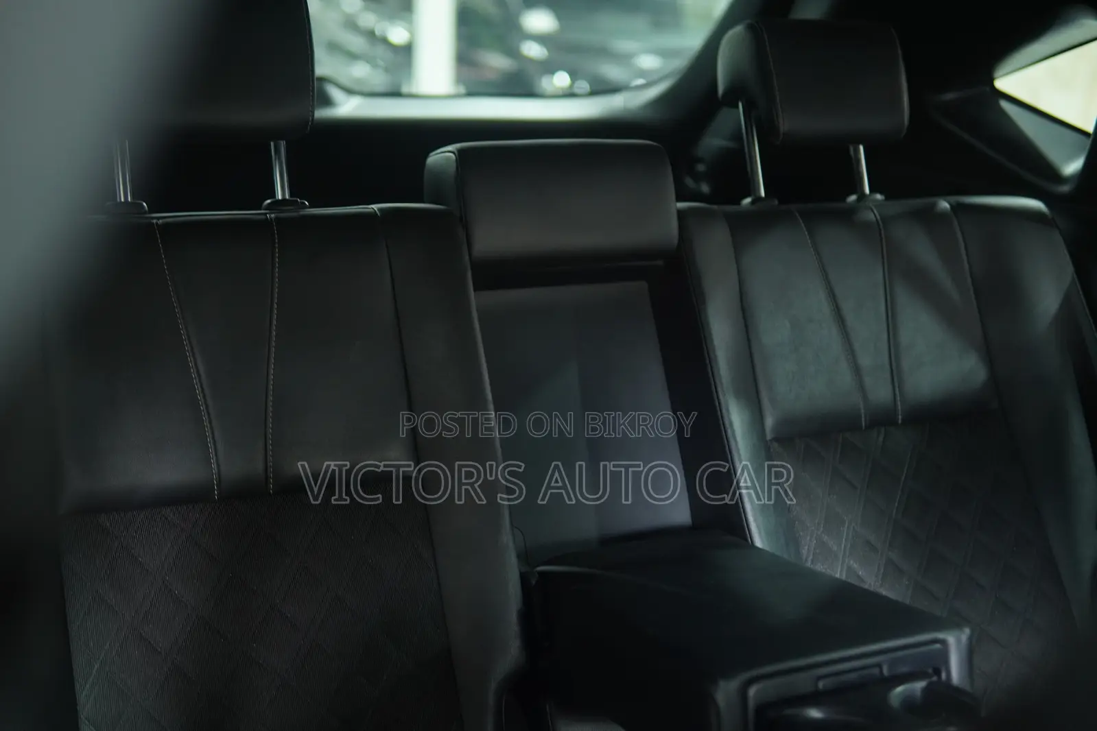 Toyota Harrier 2.0 2014 Black